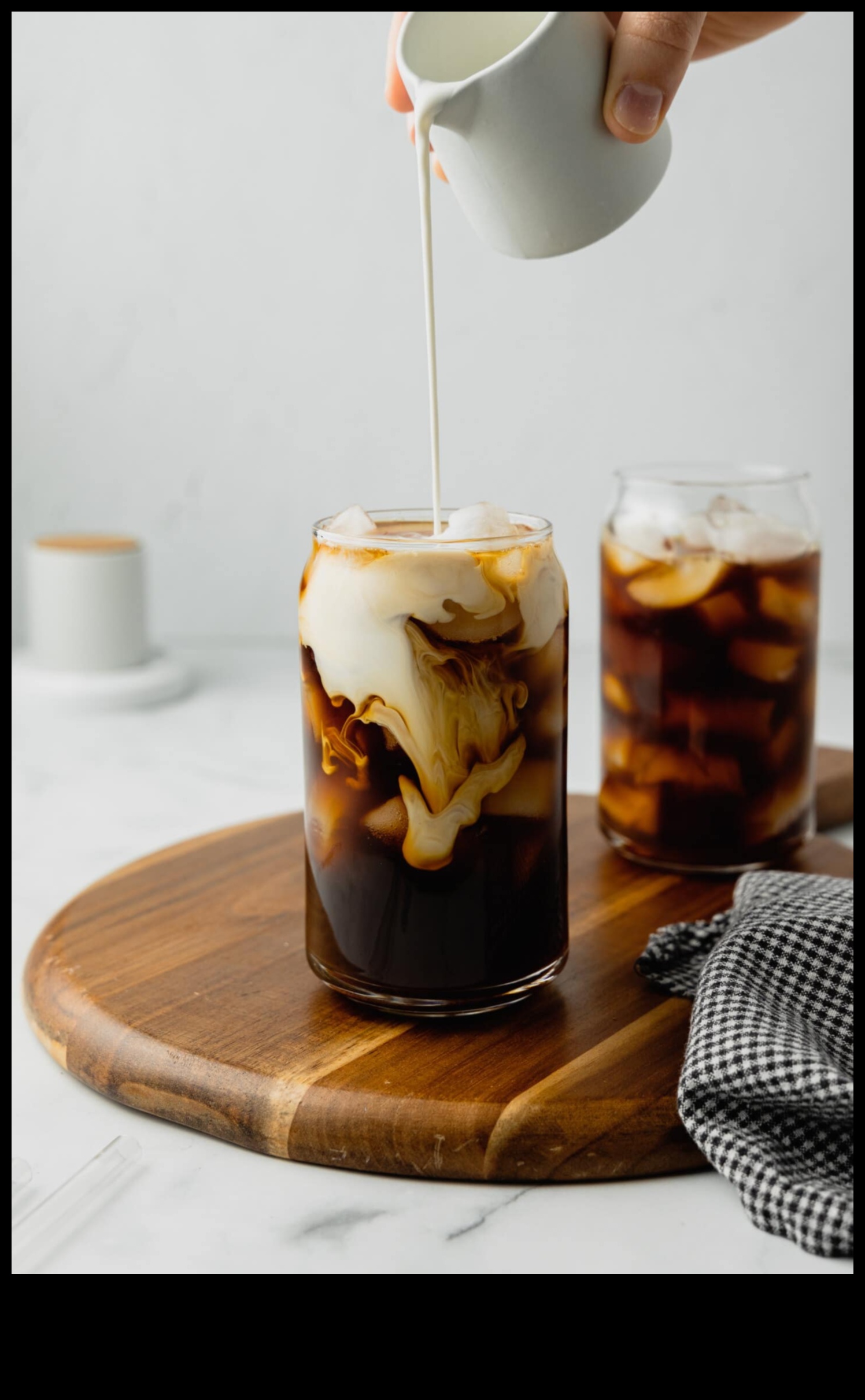 תיקון קפאין מגניב: מחבק את העולם המענג של Cold Brew